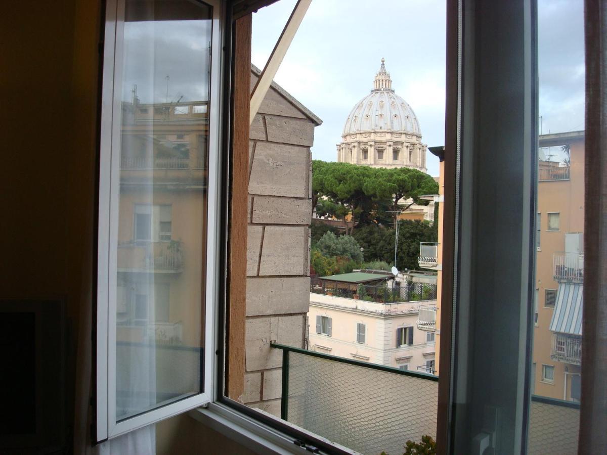 Vatican Balcony Rome Bagian luar foto